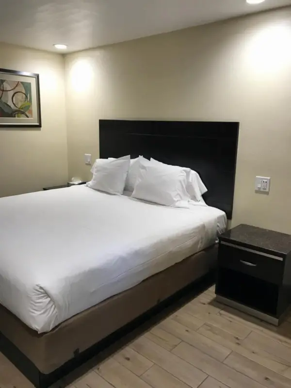 Colton Inn 9